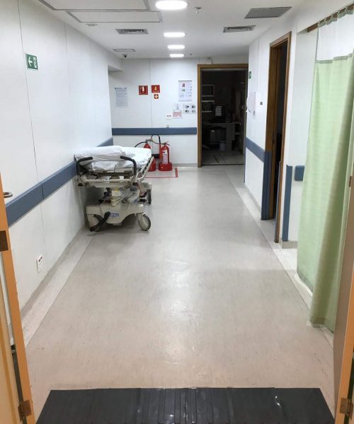 Fast Track Vestiários - Felipe Mattoso - Hospital Samaritano Botafogo antes